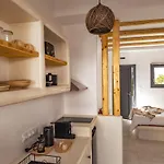 Alonia 4*