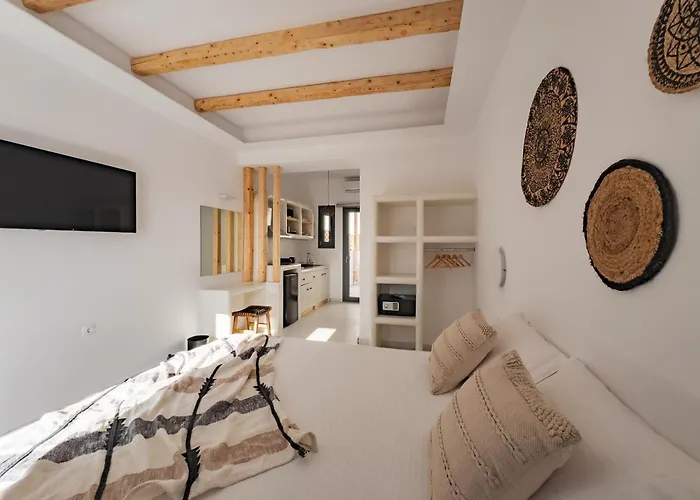 Alonia Aparthotel 4*