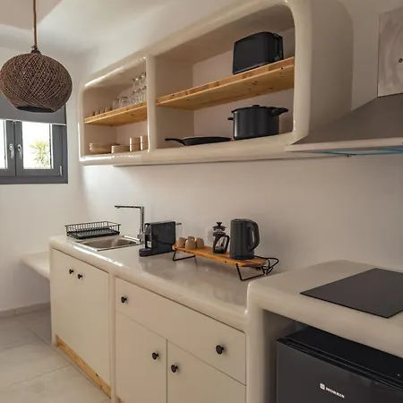 アパートホテル Alonia 4*