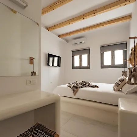 Alonia アパートホテル