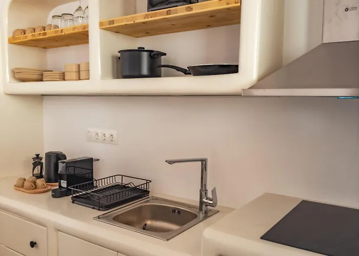 アパートホテル Alonia 4*